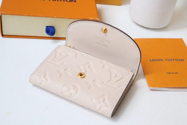 Louis Vuitton Single Doudou Coin Purse - White - Image 3