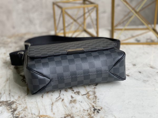 Louis Vuitton District Smaller Messenger Bag - Gray - Image 4