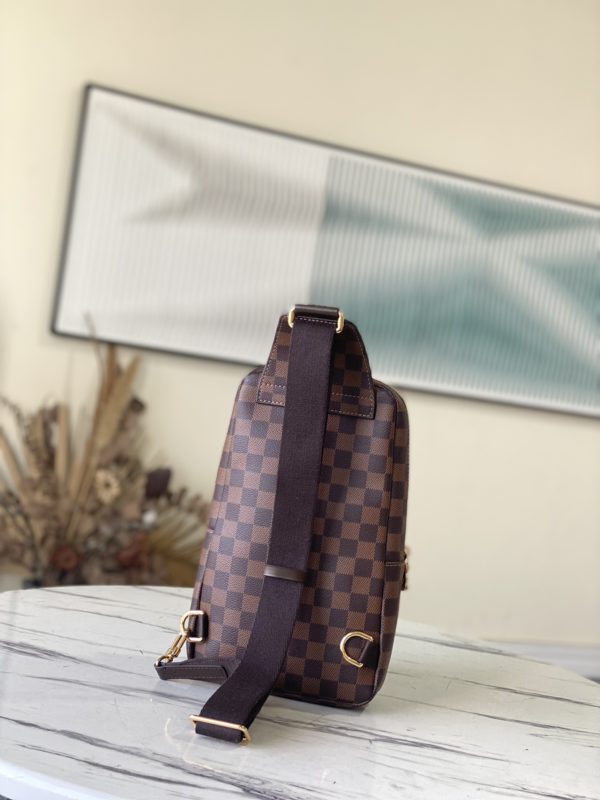 Louis Vuitton AVENUE Shoulder Bag - Image 2