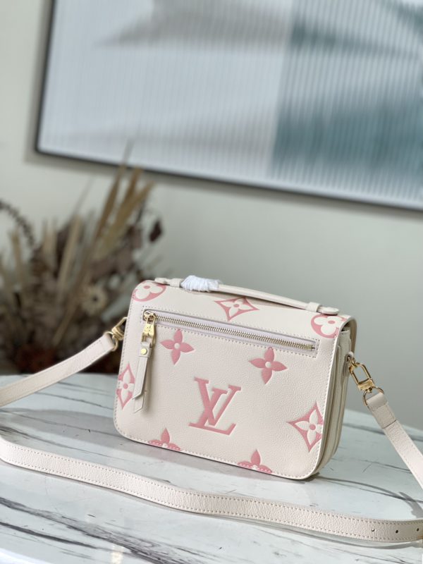 Louis Vuitton Pochette Metis Handbag - Image 4