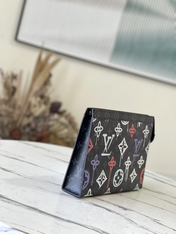 Louis Vuitton Pochette Voyage Clutch Bag - Image 5