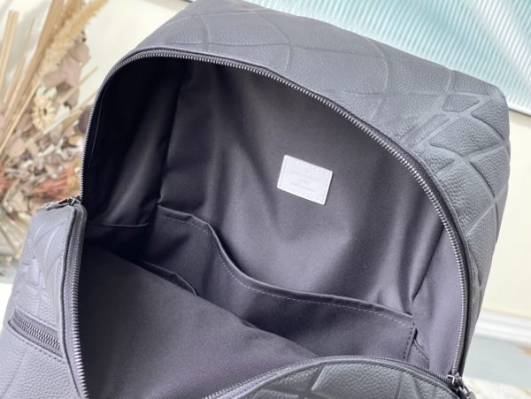 Louis Vuitton DISCOVERY Small Backpack - Image 4