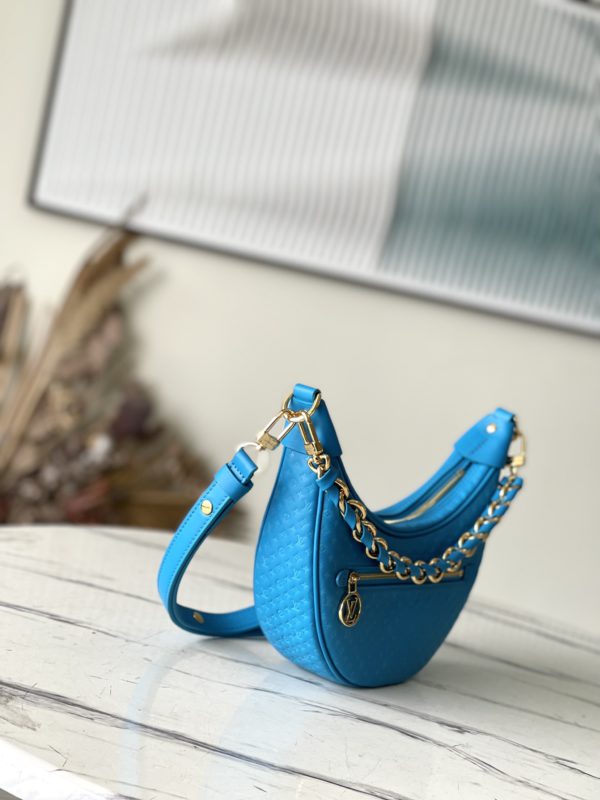 Louis Vuitton Loop bag - Blue - Image 4