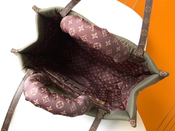 Louis Vuitton OnTheGO Large Handbag - Gray - Image 5