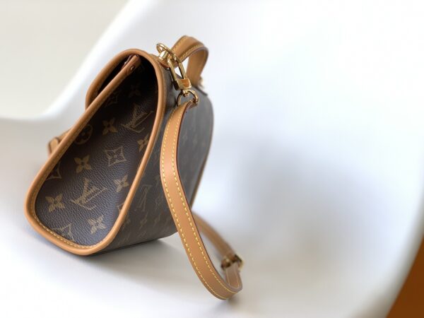 Louis Vuitton Small Nicolas Ghesquière Ivy Handbag - Image 5