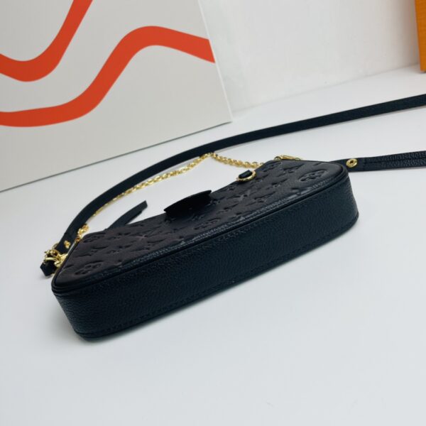 Louis Vuitton Easy Pouch On Strap Bag -  Black - Image 4