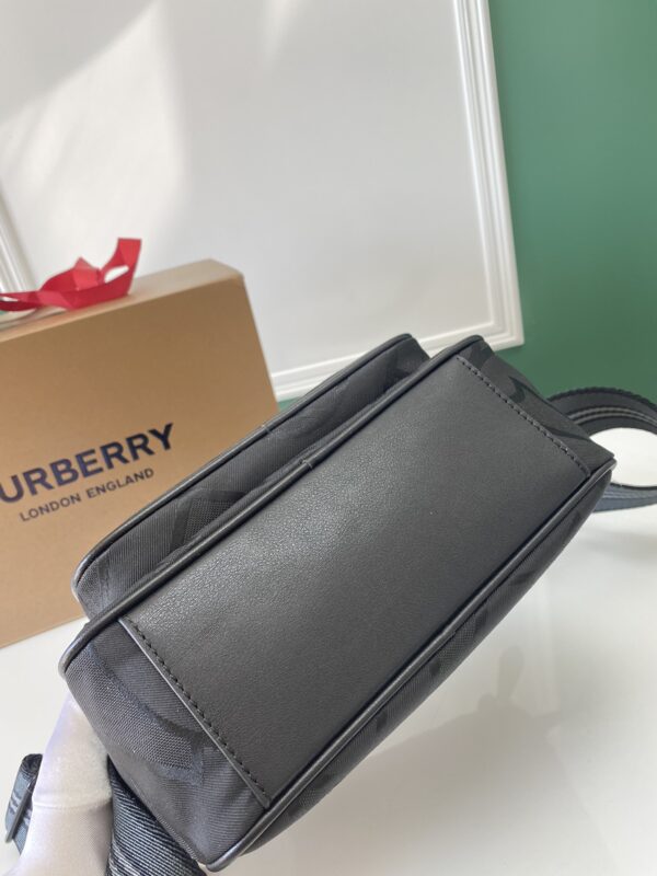 Burberry Polyester Shoulder Strap Crossbody Bag - Black - Image 4