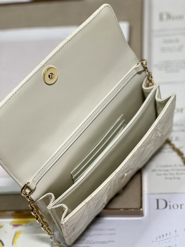 Dior Pearl Clutch - Patent Leather White - Image 2