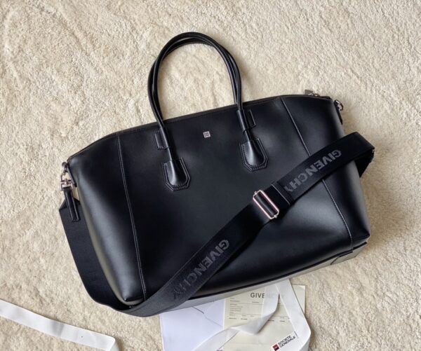 Givenchy Antigona Sport Specific Calf Large Handbag - Black - Image 5