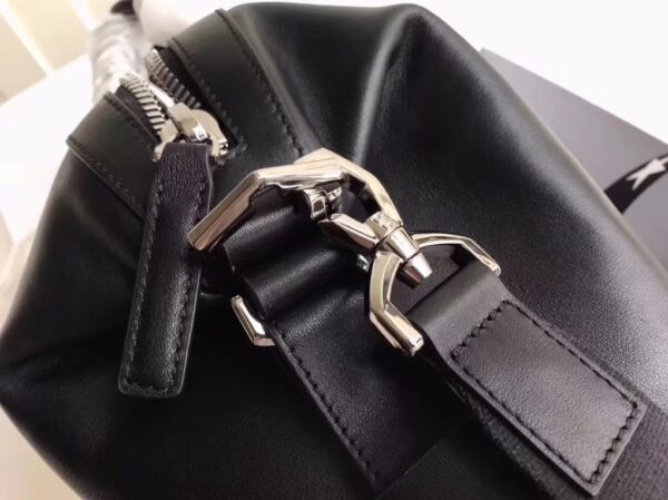 Givenchy Nightingale Shoulder Bag - Black - Image 4