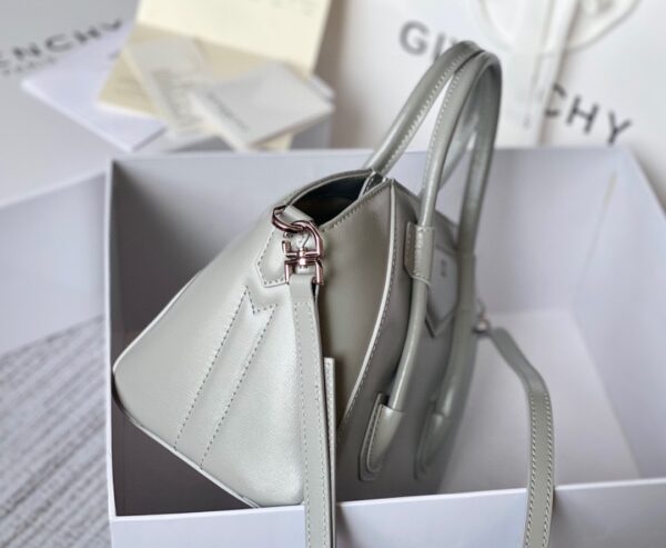 Givenchy G Home Antigona Bag - Gray - Image 4